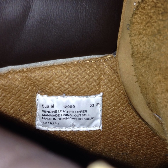 Timberland boots youth size 5.5 which is like an 8 - Picture 3 of 3