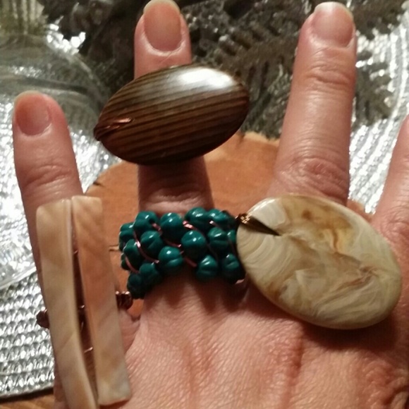 Bundle of hand made wire wrapped rings - Picture 3 of 4