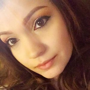 Meet your Posher, Adriana