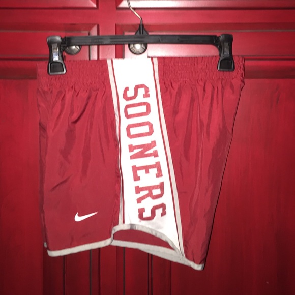 Nike shorts❤️