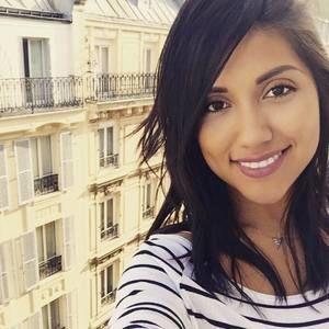 Meet your Posher, Viviana