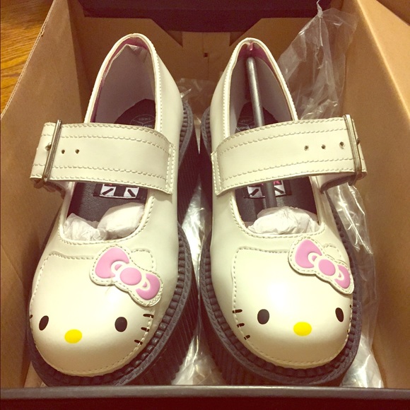 TUK Hello Kitty creepers