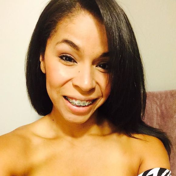 Meet your Posher, Adriana