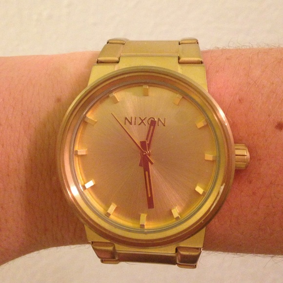 Nixon cannon watch
