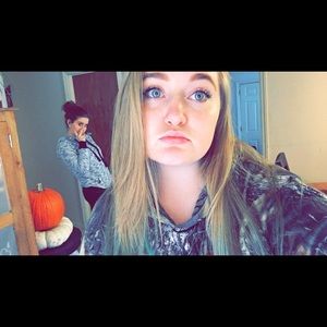 Meet your Posher, Shelby