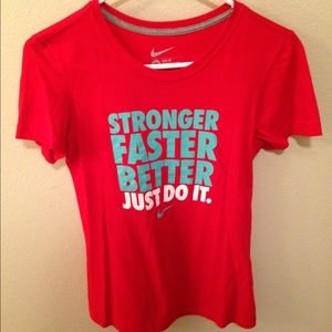 Nike tshirt never worn!