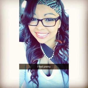 Meet your Posher, Samantha