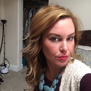 Meet your Posher, Jaime lee