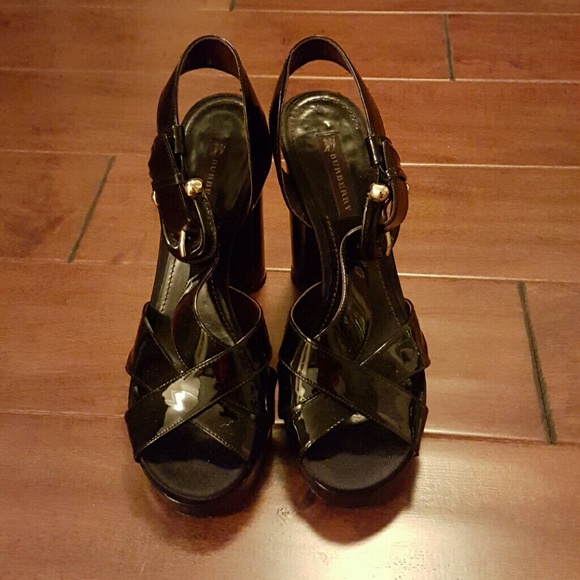 Authentic Burberry sandals