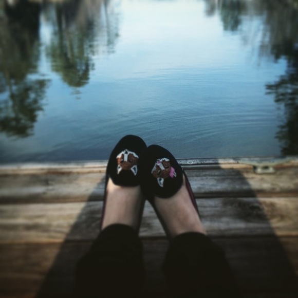 🐺 Foxy Flats (Delia's)