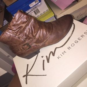 Kim RODGERS boots.