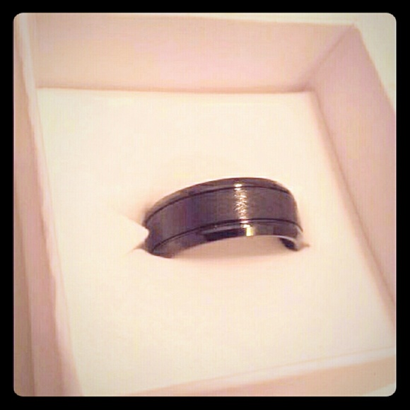 Men's Wedding Band
