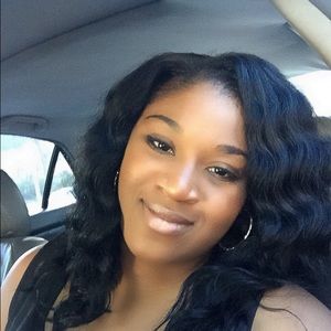 Meet your Posher, Veronica