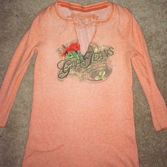 Soft Henley with flower detail