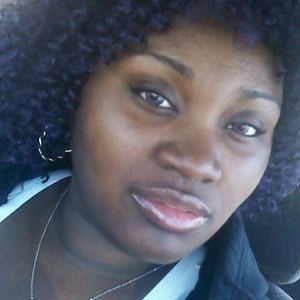 Meet your Posher, Dee