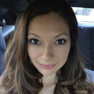 Meet your Posher, Monica