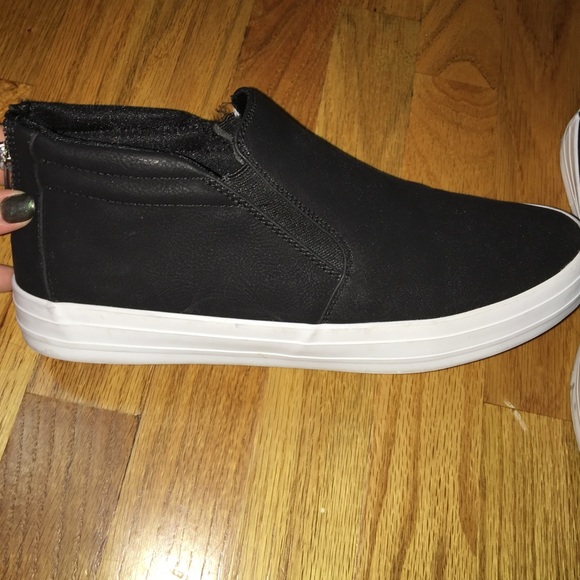 SIZE 10 FAUX SUEDE SLIP ON SNEAKERS