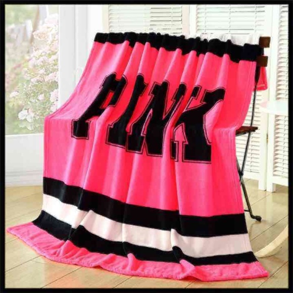 💕PINK stadium blanket