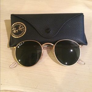 Round metal polarized Ray-Bans
