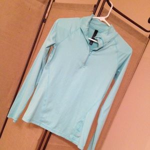 3/4 zip long sleeve workout top