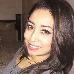 Meet your Posher, Melisa