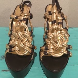 Bebe gold / brown wedges