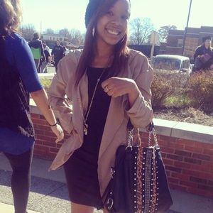 Meet your Posher, Sherrina