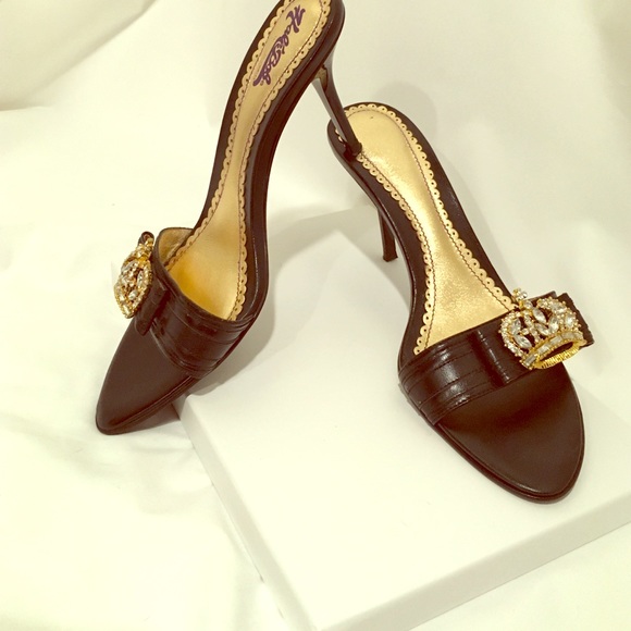 Hale Bob Shoes - Hale Bob Kitten Heels with Queen Details