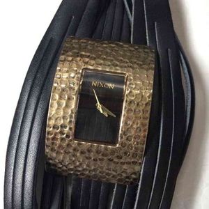 Ladies Nixon watch🎄