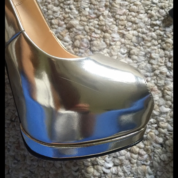 Giuseppe Zanotti metallic peep toe heel - Picture 7 of 11