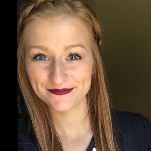 Meet your Posher, Lexie