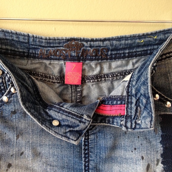 SOLD! - Picture 3 of 4