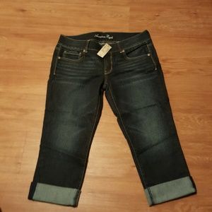 Brand new American Eagle capris.