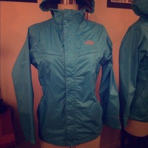 Girls XL/Adult Small North Face rain jacket