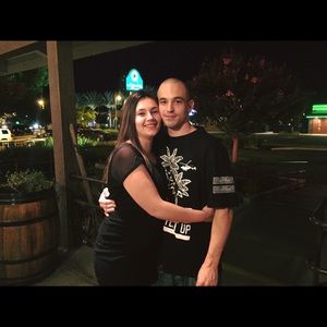 Meet your Posher, Chenika