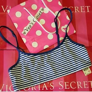 VS Pink Yoga bra size small