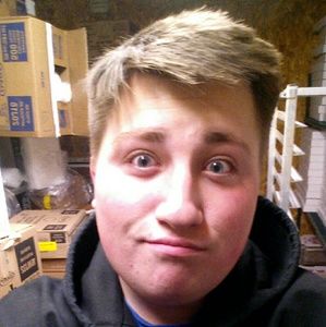 Meet your Posher, Logan