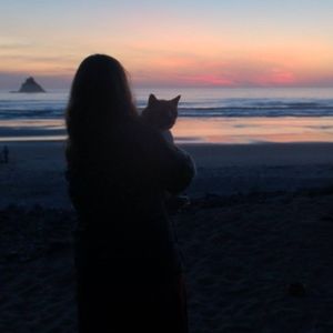 Meet your Posher, Caitlin