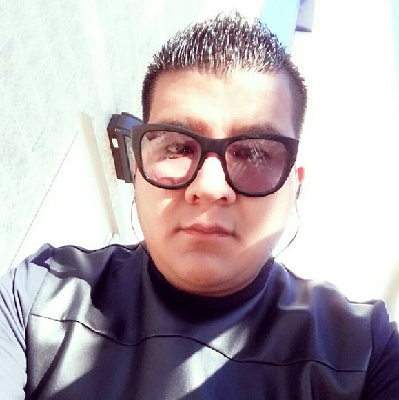 Meet your Posher, Luis