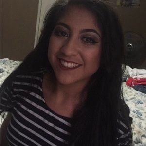 Meet your Posher, Lorena