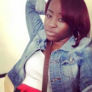 Meet your Posher, Derricka