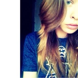 Meet your Posher, Abbi
