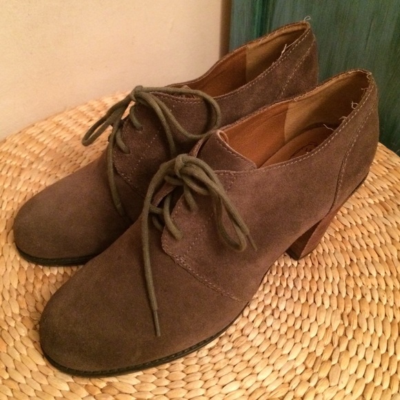 Lucky Brand brown suede booties - Picture 4 of 4