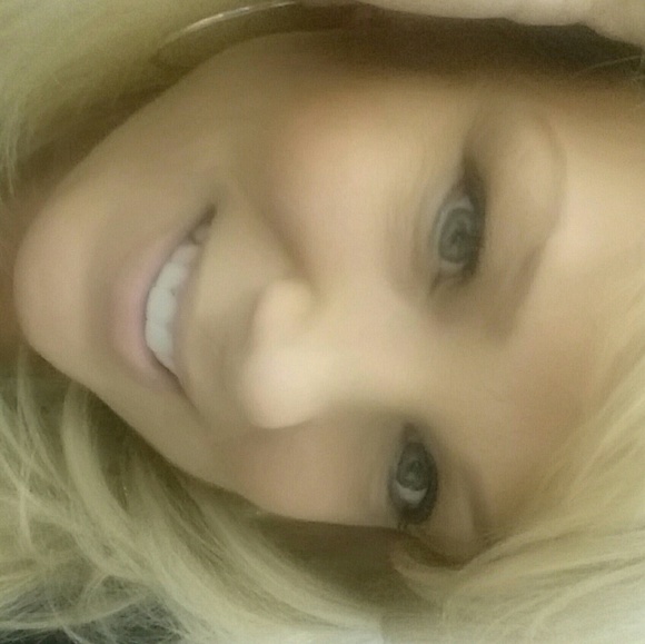 Meet your Posher, Dawn