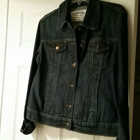 Levis woman's denim jacket