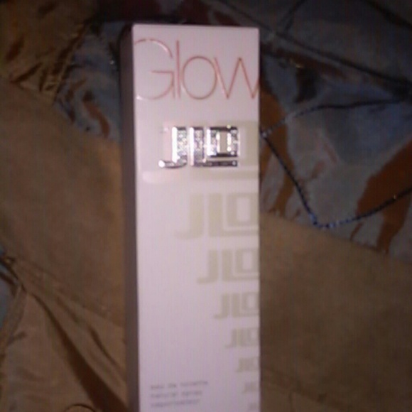 Glow by jlo