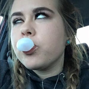 Meet your Posher, Mckenna