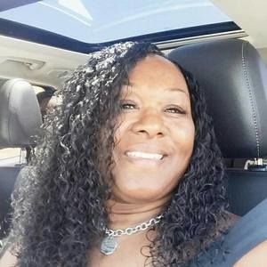 Meet your Posher, Paula