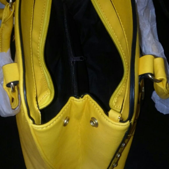 Handbag - Picture 3 of 3