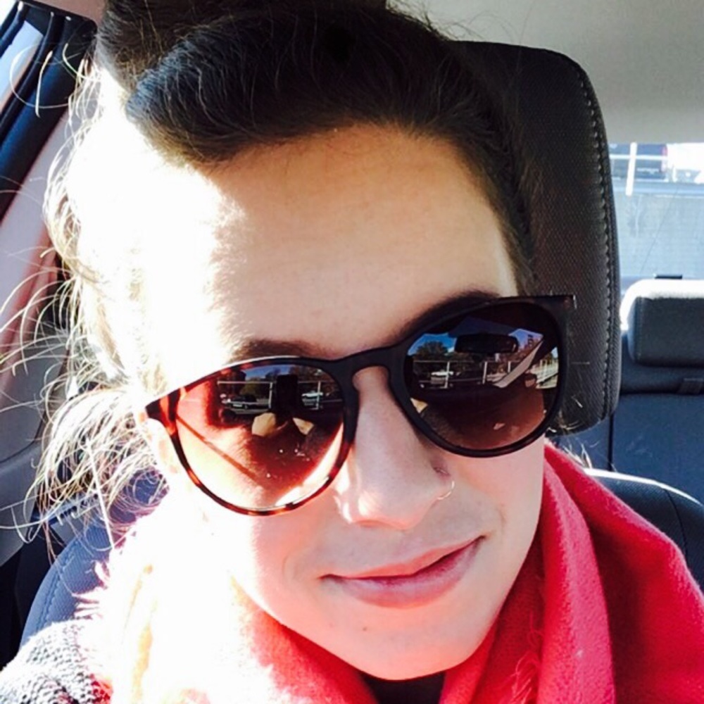 Meet your Posher, Hannah